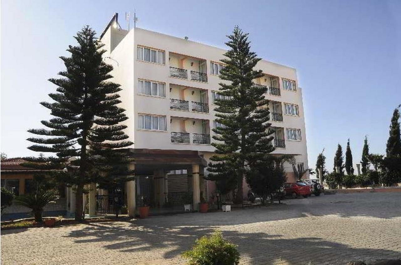 Hotel Mountain View Agia Varvara Exterior foto